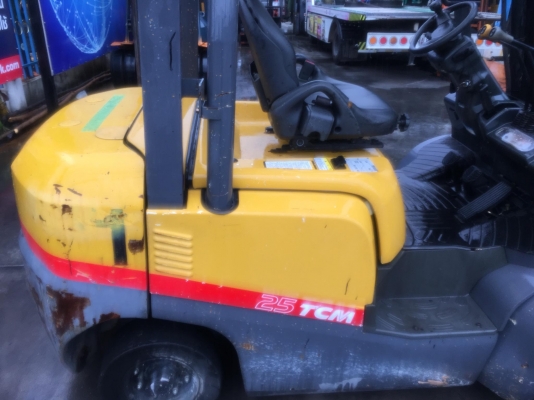 ขายรถโฟล์คลิฟท์ตักยางพาราตักทะลายปาล์มตักงานของเก่ารีไซเคิ้ล