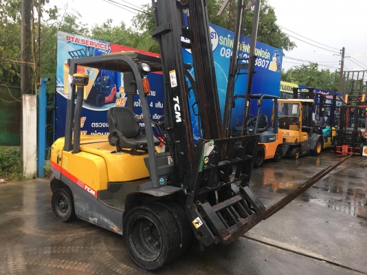 ขายรถโฟล์คลิฟท์ตักยางพาราตักทะลายปาล์มตักงานของเก่ารีไซเคิ้ล