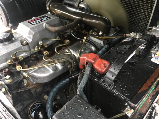 ขายรถโฟล์คลิฟท์ตักยางพาราตักทะลายปาล์มตักยางก้อนยางถ้วยขี้ยางเศษยาง