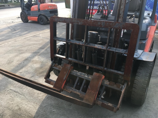 ขายรถโฟล์คลิฟท์ตักยางพาราตักยางก้อนตักยางถ้วยตักเศษยางตักทะลายปาล์มตักงานของเก่า