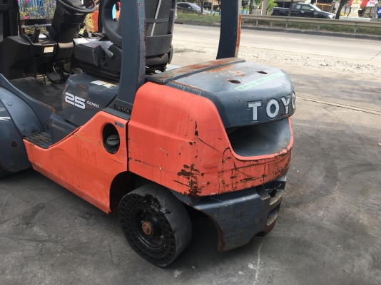 ขายรถโฟล์คลิฟท์ตักยางพาราตักยางก้อนตักยางถ้วยตักเศษยางตักทะลายปาล์มตักงานของเก่า