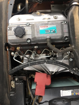 ขายรถโฟล์คลิฟท์ตักยางพาราตักยางก้อนตักยางถ้วยตักเศษยางตักทะลายปาล์มตักงานของเก่า