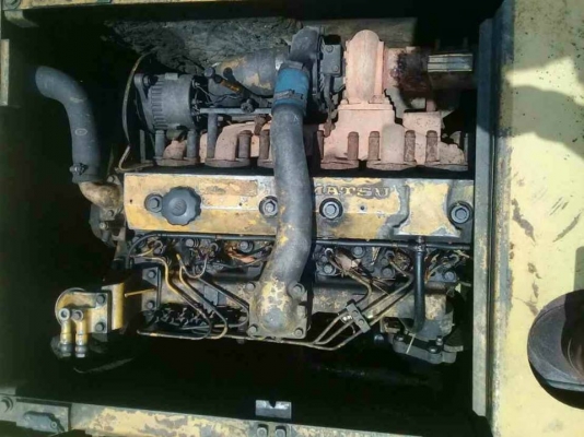 ขาย200-5komatsu ไฟฟ้าครบ บูมสวยช่วงล่างดี ใบซื้อขาย พร้อมทำงาน ขาย200-5komatsu ไฟฟ้าครบ บูมสวยช่วงล่างดี ใบซื้อขาย พร้อมทำงาน