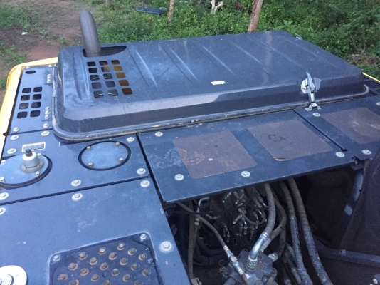 ขายดาวน์รถแบคโฮ SUMITOMO SH210-5 STN210F5V00FM ทำงาน 1993ชั่วโมง สนใจโทร 081-970-1072