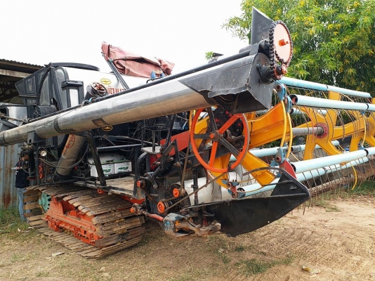 ขายรถเกี่ยวข้าว ศักดิ์พัฒนา BIG37 เครื่อง240โบว์มิตซู ช่วงล่างโซ่ใหม่ สภาพพร้อมทำงาน