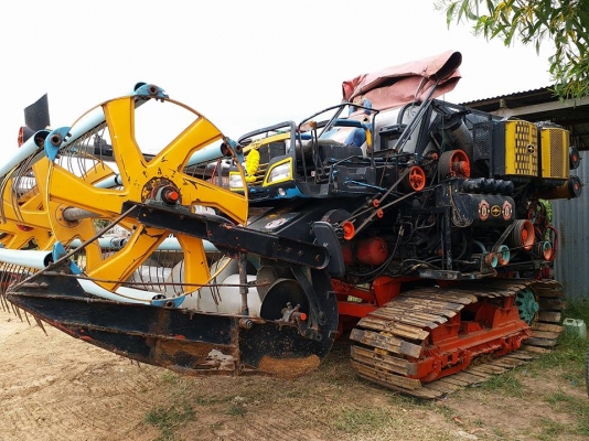 ขายรถเกี่ยวข้าว ศักดิ์พัฒนา BIG37 เครื่อง240โบว์มิตซู ช่วงล่างโซ่ใหม่ สภาพพร้อมทำงาน