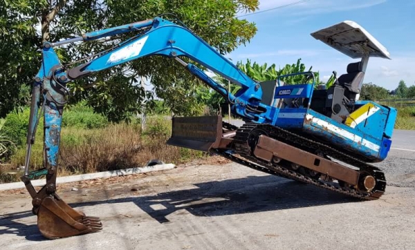 ขายด่วน255,000รถแบคโฮKOBELCO-SK042รุ่นยอดนิยมคอนโทลน้ำมันสั่นปั่มนี้วเทียบเท่าPC45เครื่องดีปั่มดีเร็วแรงรถนอกเพิ่งนำเข้ามาใหม่ยังไม่เคยใช้งานในเมืองไทยเลย