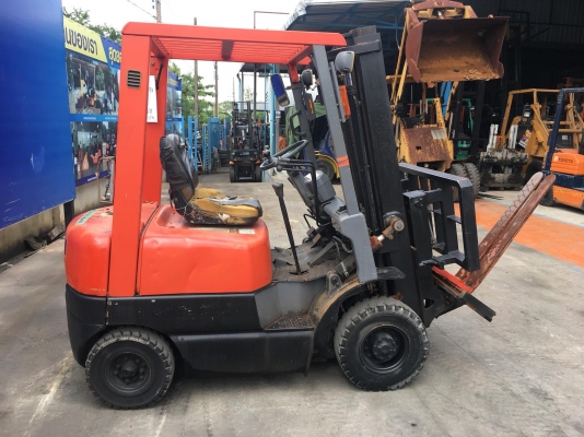 ขายรถโฟล์คลิฟท์ตักยางพาราตักยางก้อนยางถ้วยขี้ยางตักเศษยาง