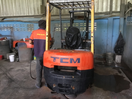 ขายรถโฟล์คลิฟท์ตักยางพาราตักยางก้อนยางถ้วยขี้ยางตักเศษยาง