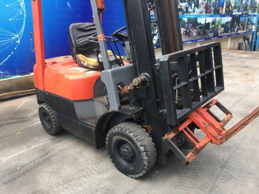 ขายรถโฟล์คลิฟท์ตักยางพาราตักยางก้อนยางถ้วยขี้ยางตักเศษยาง