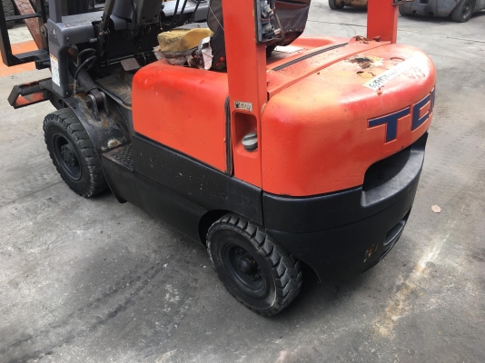 ขายรถโฟล์คลิฟท์ตักยางพาราตักยางก้อนยางถ้วยขี้ยางตักเศษยาง