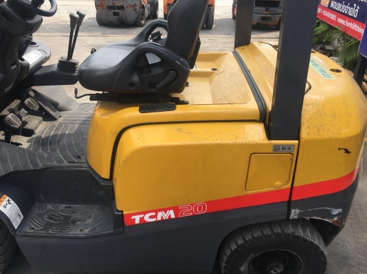 ขายรถโฟล์คลิฟท์ตักยางพาราตักทะลายปาล์ม