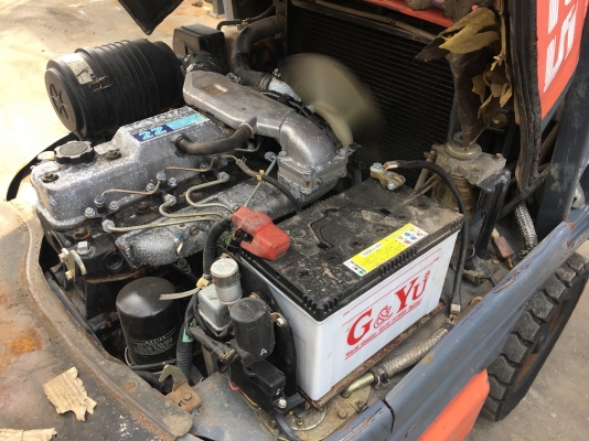 ขายรถโฟล์คลิฟท์ตักยางพาราตักทะลายปาล์ม