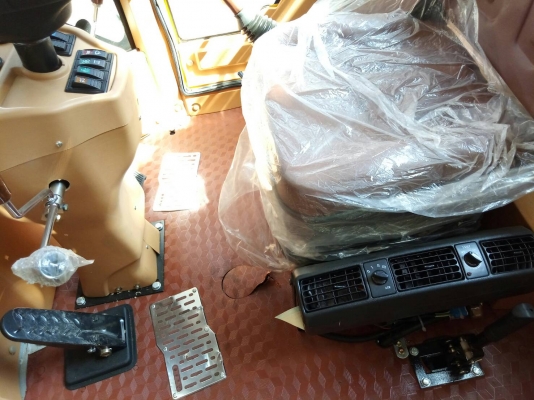 ล้อตักล้อยาง Shanyu ของใหม่มือหนึ่ง ยอดขายอันดับหนึ่งในจีน คุ้มทุนการใช้งาน คุณภาพดี ราคาถูก มีอะไหล่ครบทุกชิ้นส่วน รับประกัน 1 ปี สามารถเปลี่ยนอุปกรณ์เสริมได้หลากหลาย หนีบ ยก ดัน รุ่น ZL940