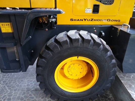 ล้อตักล้อยาง Shanyu ของใหม่มือหนึ่ง ยอดขายอันดับหนึ่งในจีน คุ้มทุนการใช้งาน คุณภาพดี ราคาถูก มีอะไหล่ครบทุกชิ้นส่วน รับประกัน 1 ปี สามารถเปลี่ยนอุปกรณ์เสริมได้หลากหลาย หนีบ ยก ดัน รุ่น ZL940