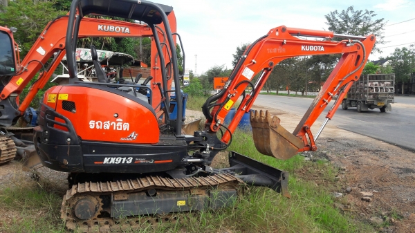 ขายๆๆๆๆๆรถขุด3ตันสาธิตสวยๆๆ