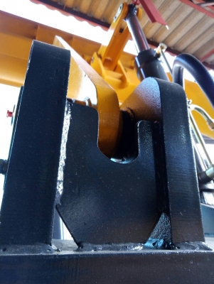 ล้อตักล้อยาง Shanyu ของใหม่มือหนึ่ง ยอดขายอันดับหนึ่งในจีน คุ้มทุนการใช้งาน คุณภาพดี ราคาถูก มีอะไหล่ครบทุกชิ้นส่วน รับประกัน 1 ปี สามารถเปลี่ยนอุปกรณ์เสริมได้หลากหลาย หนีบ ยก ดัน รุ่น ZL946 ล้อตักล้อยาง Shanyu ของใหม่มือหนึ่ง ยอดขายอันดับหนึ่งในจีน คุ้มทุนการใช้งาน คุณภาพดี ราคาถูก มีอะไหล่ครบทุกชิ้นส่วน รับประกัน 1 ปี สามารถเปลี่ยนอุปกรณ์เสริมได้หลากหลาย หนีบ ยก ดัน รุ่น ZL946