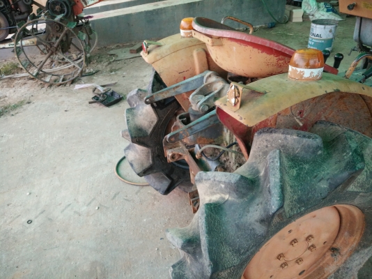 ขายรถไถนั่งขับ shibaura 15 แรง 4wd