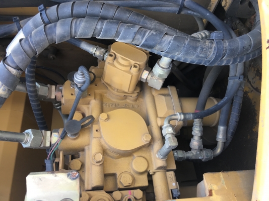 CAT 313CCR แทรคก้อนยาง ลายแย๊ก เครื่อง ปั้ม เอว สภาพสมบูรณ์ ชั่วโมงงานน้อย ตรงจากญี่ปุ่นครับ CAT 313CCR แทรคก้อนยาง ลายแย๊ก เครื่อง ปั้ม เอว สภาพสมบูรณ์ ชั่วโมงงานน้อย ตรงจากญี่ปุ่นครับ