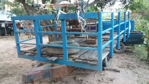 เทลเลอร์ลากอ้อย 6 ล้อ เหล็กแข็งแรงมาก  กว้าง 2 เมตรยาว 320