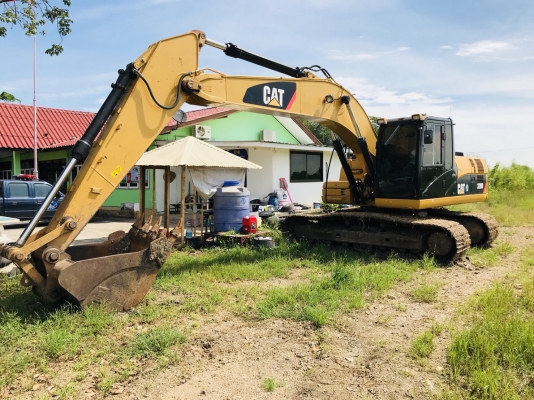 ขายด่วน!! Cat 320D ไมล์ ชม. 13,000 สภาพสวยมากค่ะ