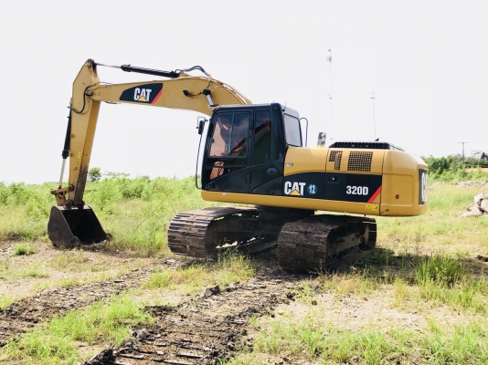 ขายด่วน!! Cat 320D ไมล์ ชม. 13,000 สภาพสวยมากค่ะ