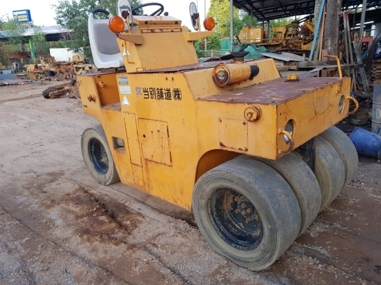 ขายรถบดเล็ก 3 ตันสภาพพร้อมไช้ซื้อเก่านอกมาได้ 5 เดือน ขายรถบดเล็ก 3 ตันสภาพพร้อมไช้ซื้อเก่านอกมาได้ 5 เดือน