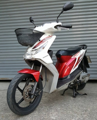 ขออนุญาตขาย HONDA ICON 110 NEW รุ่นล่าสุด ตัว TOP ฟรีค่าโอน