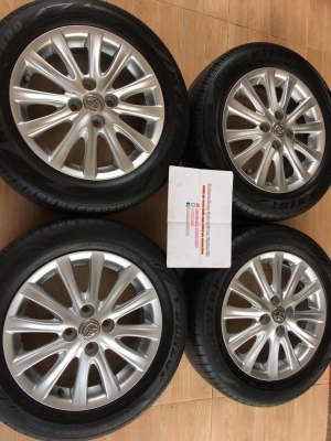 ล้อแม็กซ์ Vios 12 ก้าน สีบรอนเงินล้อแม็กซ์มีรอยเบียดมา ทำสีมาใหม่แล้ว