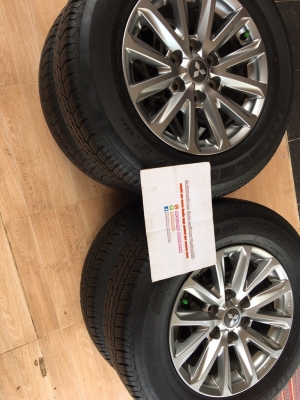 ล้อแม็กซ์ All new mitsubishi Triton ขอบ17 พร้อมยางบริดโตน 245/65/17 ปี 14 ล้อแม็กซ์ All new mitsubishi Triton ขอบ17 พร้อมยางบริดโตน 245/65/17 ปี 14