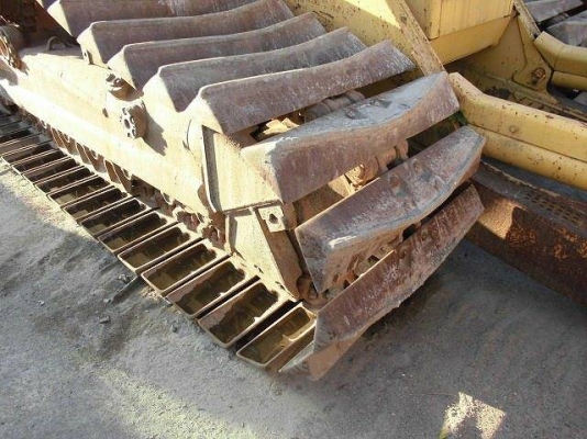 CAT D6M ปี 2002 ใช้งาน 3 พันชั่วโมง นำเข้าจากญี่ปุ่น ถึงไทยเร็ว ๆ นี้ครับ