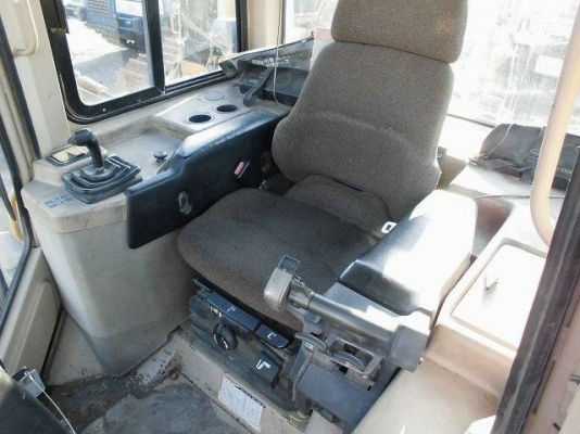 CAT D6M ปี 2002 ใช้งาน 3 พันชั่วโมง นำเข้าจากญี่ปุ่น ถึงไทยเร็ว ๆ นี้ครับ