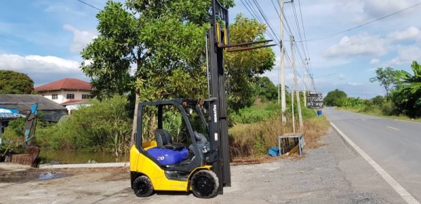 ขายด่วนรถยกKOMATSU FG20-16 ยก2ตันยกสูง3เมตรยางตันใหม่4เส้นรถนอกเพิ่งนำเข้ามายังไม่เคยใช้งานในเมืองไทยเลย