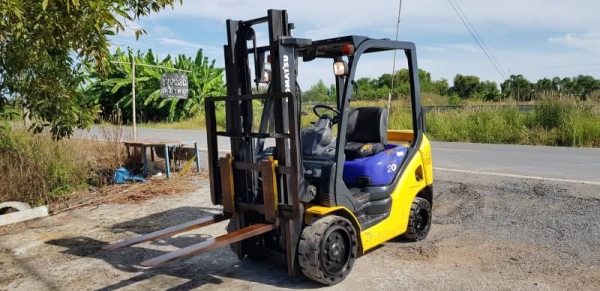 ขายด่วนรถยกKOMATSU FG20-16 ยก2ตันยกสูง3เมตรยางตันใหม่4เส้นรถนอกเพิ่งนำเข้ามายังไม่เคยใช้งานในเมืองไทยเลย
