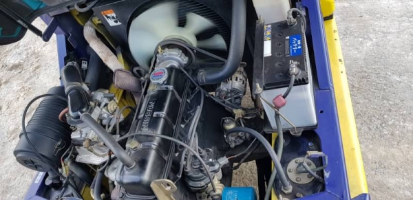 ขายด่วนรถยกKOMATSU FG25-14 ยก2.5ตันยกสูง4เมตรยางตันใหม่4เส้นรถนอกเพิ่งนำเข้ามายังไม่เคยใช้งานในเมืองไทยเลย