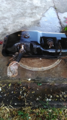 2000บาทถังน้ำมันโตโยต้าไฮลักษ์ฮีโร่