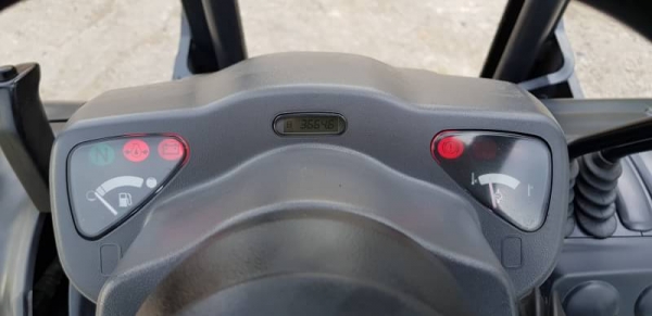 ขายด่วนรถยกKOMATSU FG18-18ยก2ตันเสาสูง3เมตรตัวใหม่ล่าสูดยางตัน4เส้นรถนอกเพื่งนำเข้ามาใหม่ยังไม่เคยใช้งานในไทยเลย