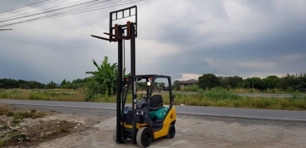 ขายด่วนรถยกKOMATSU FG18-18ยก2ตันเสาสูง3เมตรตัวใหม่ล่าสูดยางตัน4เส้นรถนอกเพื่งนำเข้ามาใหม่ยังไม่เคยใช้งานในไทยเลย