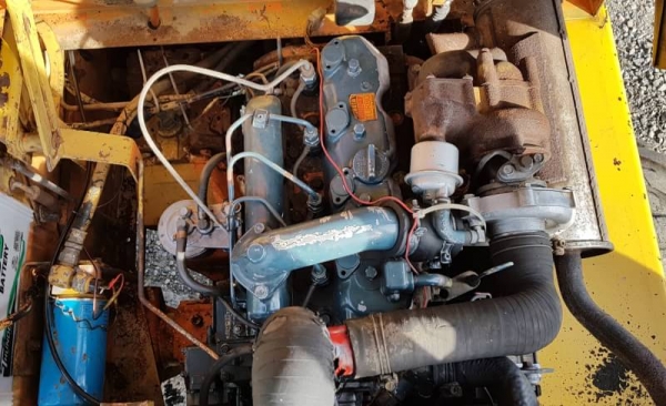 ขายด่วนรถยกตักเอวอ่อนTCMHL810ตักยก2.5ตันยกสูง3เมตรรถขับเคลื่อน4ล้อเกียร์ท็อกโลฮายรถนอกเพื่งนำเข้ามายังไม่เคยใช้งานในเมืองไทยเลย