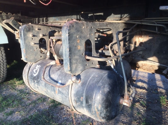 Isuzu 240 ปี 37 เครื่อง 270 แรง โบอินเตอร์ สองเพลา กระบะดั้มพ์ เกียร์อิตั้น มีระบบลากลูก ทะเบียนพร้อม