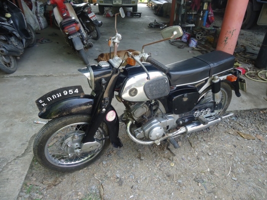 ขาย Honda c สองสูบ ครบๆ สวยๆ สภาพตามรูป ทะเบียน พร้อม ขาย Honda c สองสูบ ครบๆ สวยๆ สภาพตามรูป ทะเบียน พร้อม