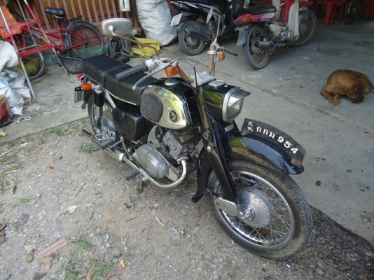 ขาย Honda c สองสูบ ครบๆ สวยๆ สภาพตามรูป ทะเบียน พร้อม ขาย Honda c สองสูบ ครบๆ สวยๆ สภาพตามรูป ทะเบียน พร้อม