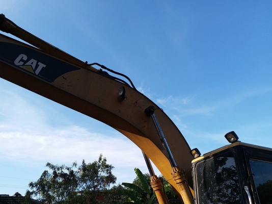 ขายรถขุดแบ็คโค CAT E200B เอกสารอินวอยซ์ บูมสวยช่วงล่างดี เฟรมสวย เครื่องมิตซู แอร์เย็น วีดีโอการทำงาน https://youtu.be/DLojwz28pEk