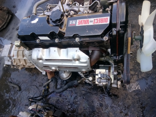 เครื่องยนต์ 2L ไมตี้เอ็กสวยๆ เครื่องไม่มีไอน้ำไม่ดัน