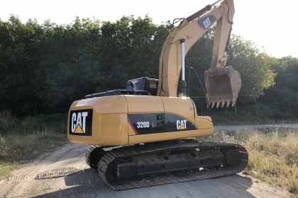 ขายcat 320d gc7,500ชม กับ10,200ชม รถสวยมาก
