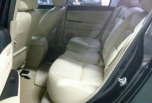 Mazda Mazda 3 เบนซิน + LPG ปี 2010 สีดำไม่แพง