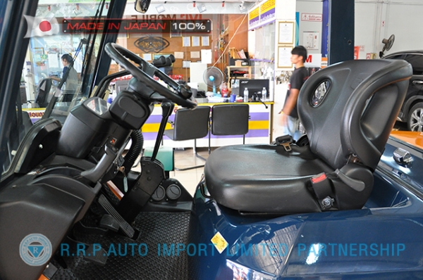 ขายรถโฟล์คลิฟท์มือสอง TOYOTA รุ่น 7FDJ30-23691 นำเข้าจากประเทศญี่ปุ่น 100\% ไม่เคยใช้งานในไทย