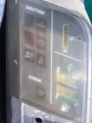 ขายรถขุดแบคโฮ KOMATSU Pc25-1 ขนาดเทียบเท่า30 รถเก่านอกแท้100\% (มีลายหัวแย๊ก คอลโทนน้ำมัน แทรคเหล็ก) เครื่องแน่น ระบบไว รถพร้อมใช้งาน เอกสารใบอินวอยครบ              ????ราคา 370,000 ต่อรองได้???? ☎️สนใจติดต่อ 096-3268553 (สถิตย์พันธ์) ID LINE 0963268553 ??