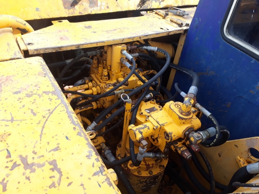 ขายSK120มาคทูรถเก่านอกสีเดิมเอกสารอินวอยพร้อมใช้