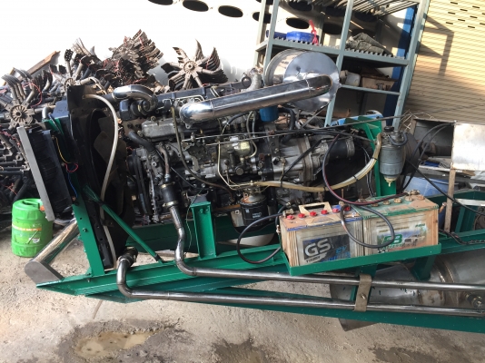 เครื่องอีซุซุ 4HG 145 แรง  ท่อสแตนเลส ยาว 12 เมตร หนา 3 มม   ตูดคิ้วเจริญ หน้าท่อ 10 นิ้ว  ท่อขับได้ มือ1พร้อมใช้งาน น้ำแรงดี